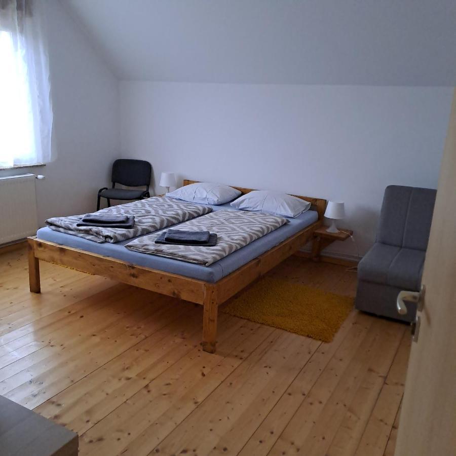 Sara1 Apartamento Slavonski Brod Exterior foto