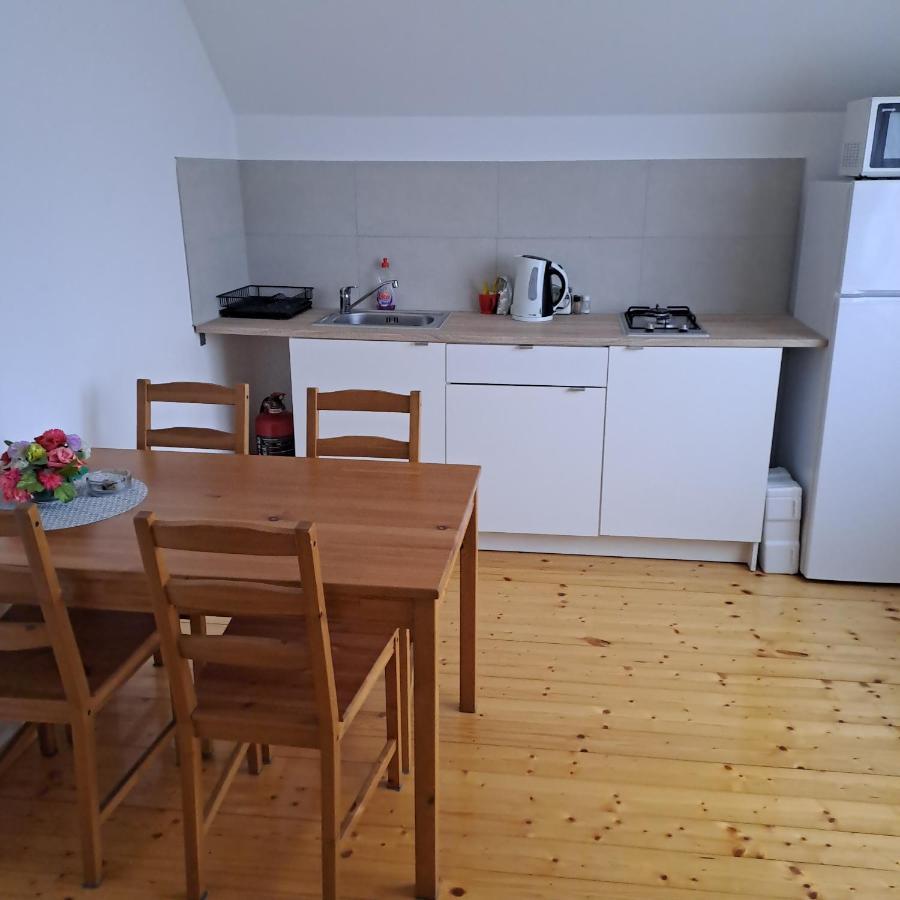 Sara1 Apartamento Slavonski Brod Exterior foto