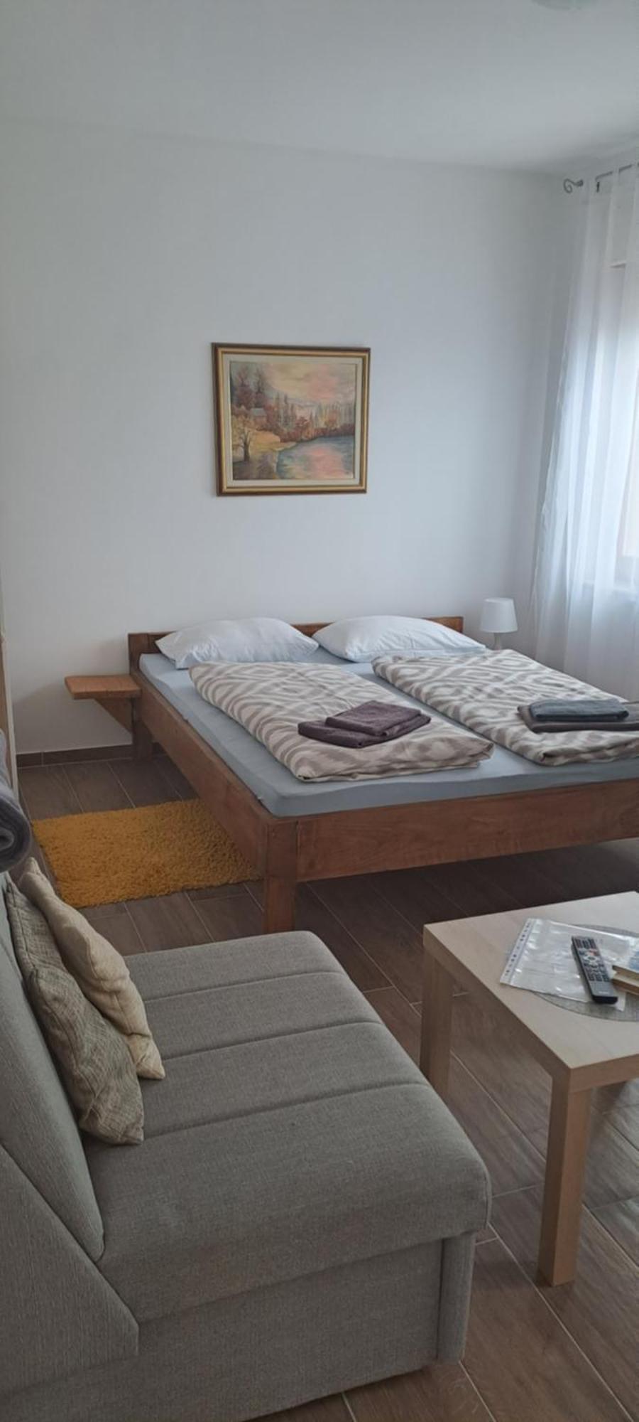 Sara1 Apartamento Slavonski Brod Exterior foto