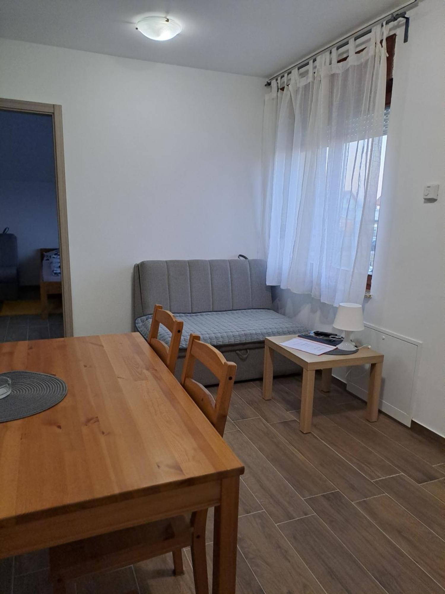 Sara1 Apartamento Slavonski Brod Exterior foto